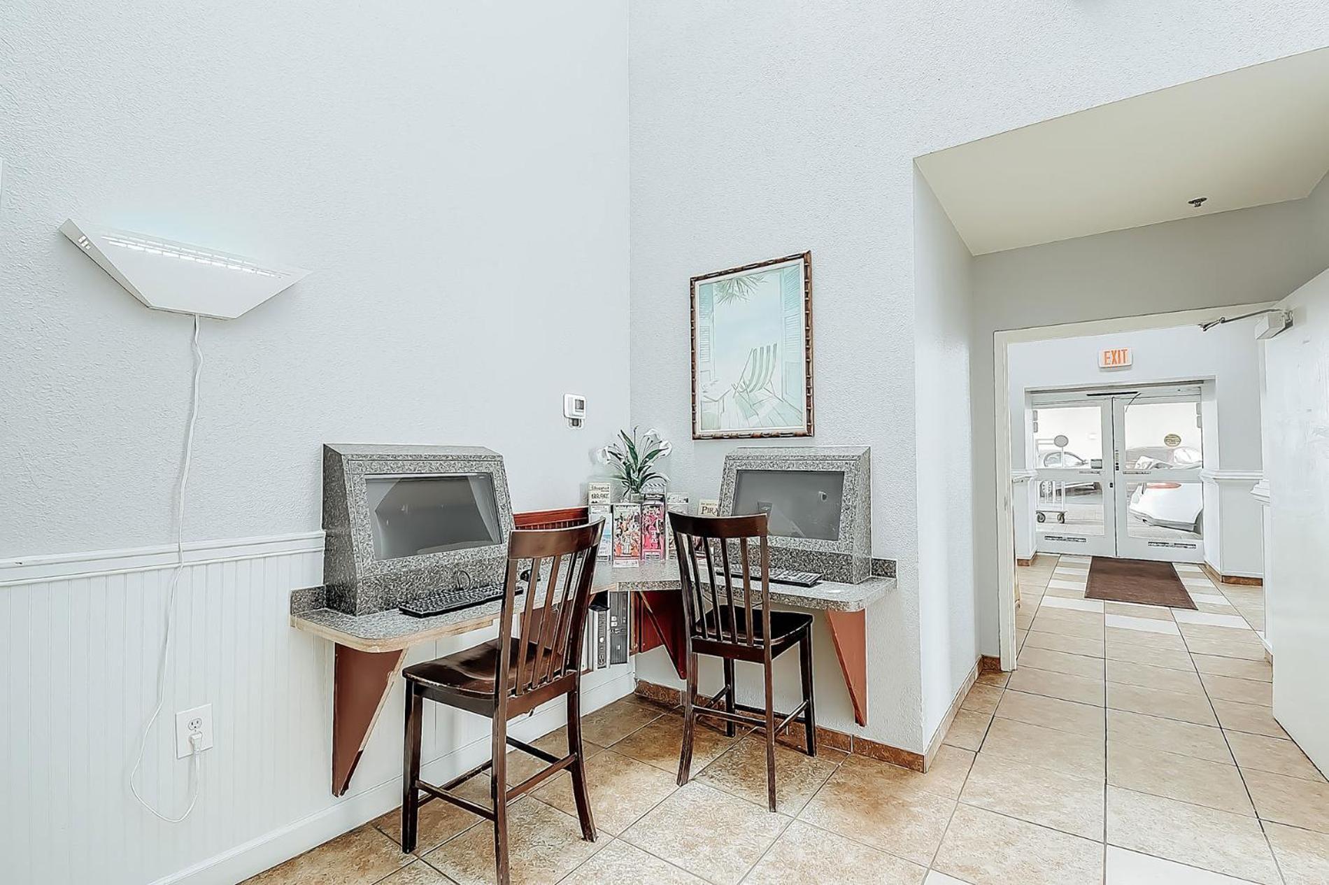 Ocean Front Comfy Condo W/Kitchen, Sleeps 4, Snowbird Paradise Миртл-Бич Экстерьер фото